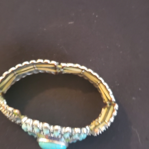 Turquoise and Silver Bracelet - Picture 3 of 3